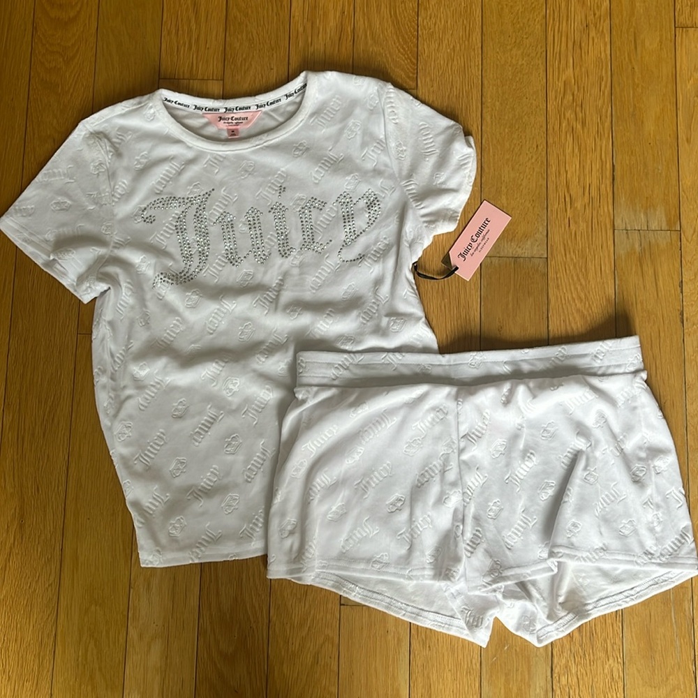 Juicy Couture White Sleep Set